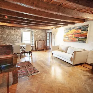 Namaste Apartment Citta Alta With Hills View Apartament